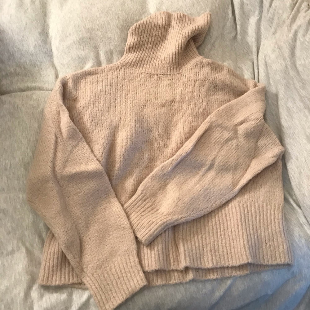 H&M sweater
